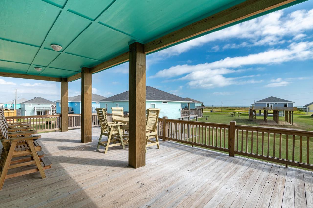 Stylish 4Br Crystal Beach Retreat Walk To Beach Bolivar Peninsula Esterno foto